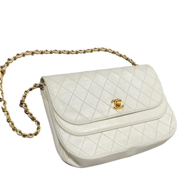 Chanel Auto Double Flap Leather Bag - Authentic - Picture 4 of 11